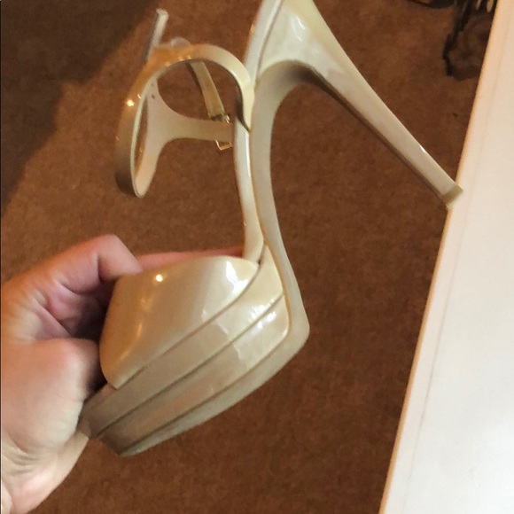 Nude Jessica Simpson platform heels - Picture 6 of 8